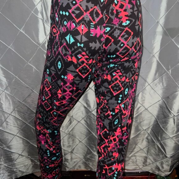 Climate Right Women‎ XL Black Pink Purple Geometric Stretch Comfort Leggings - Picture 3 of 5